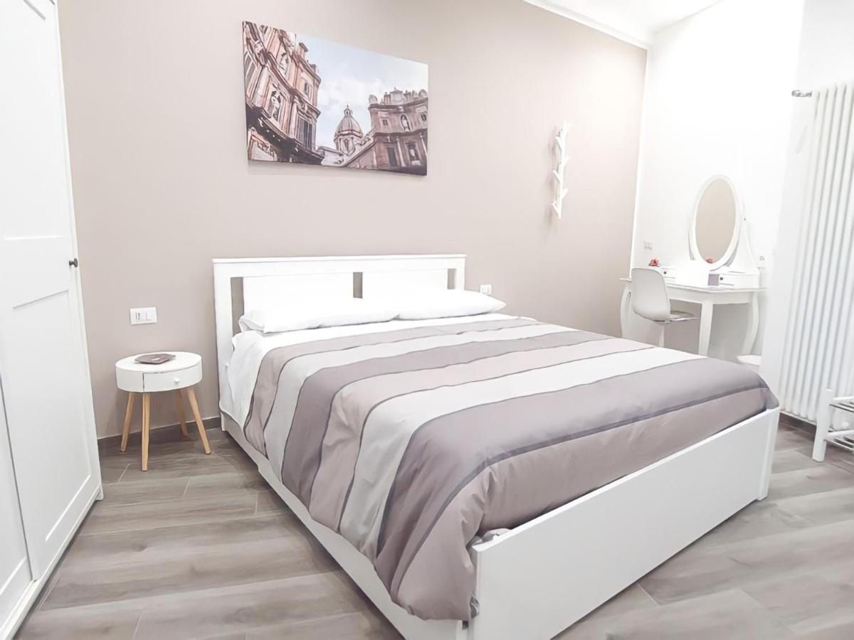 Garibaldi 29 - Piazza Marina A - In Pieno Centro. Gasthof 2*